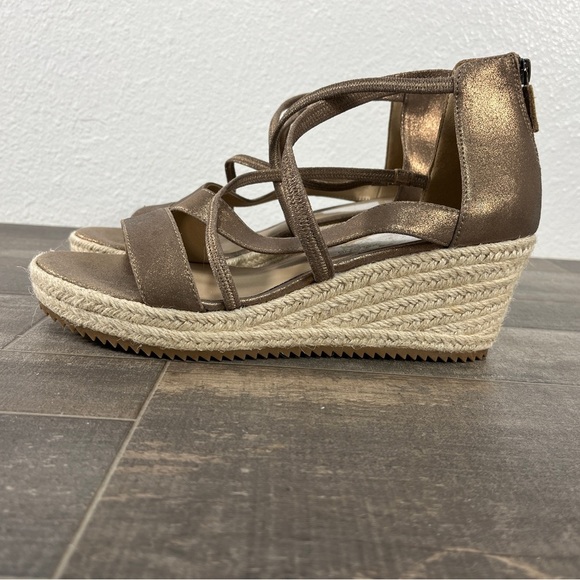 Eileen Fisher Gold Sparkle Leather Wedge Espadrille Sandals - Picture 1 of 10